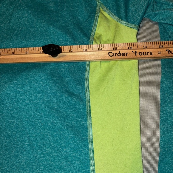 The North Face 14/16 Lightweight Hooded Shirt Girls outdoor color block - Picture 5 of 6